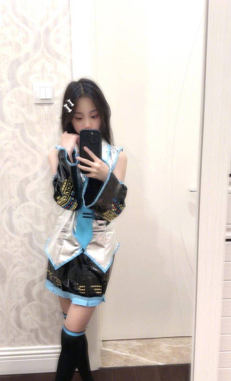 cos化妆品推荐方里粉底液,cos化妆品推荐方里粉底液是什么-第3张图片-美妆 cos化妆品推荐方里粉底液,cos化妆品推荐方里粉底液是什么-第3张图片-美妆