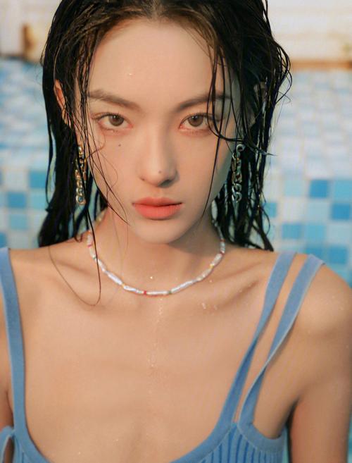 北京美女游泳化妆教程淡妆,游泳妆怎么画-第7张图片-美妆