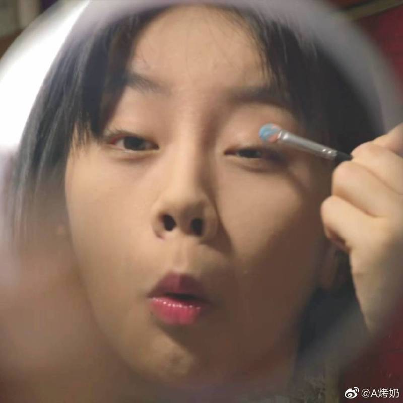 新手大白学化妆教程,新手大白学化妆教程-第7张图片-美妆 新手大白学化妆教程,新手大白学化妆教程-第7张图片-美妆