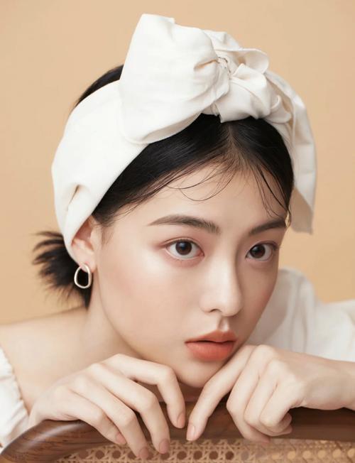 化妆教程中学者淡妆(化妆教程初学者淡妆)-第5张图片-美妆 化妆教程中学者淡妆(化妆教程初学者淡妆)-第5张图片-美妆