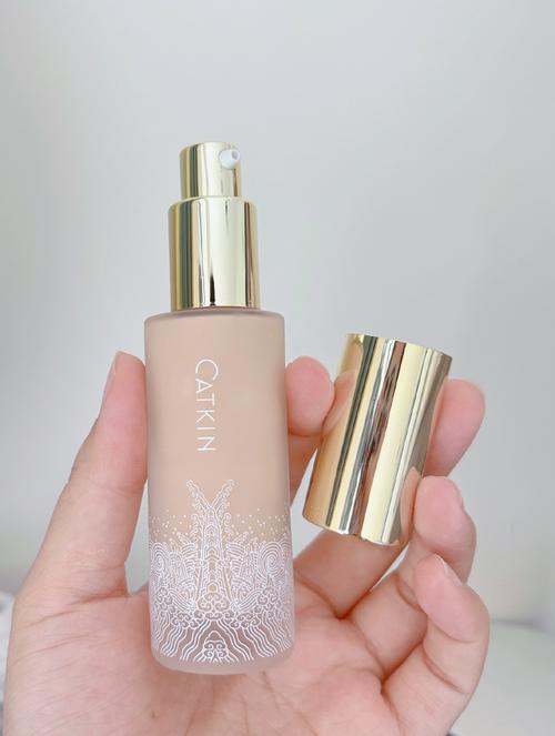 夏天化妆品推荐大牌女生,适合夏天用的护肤品套装女