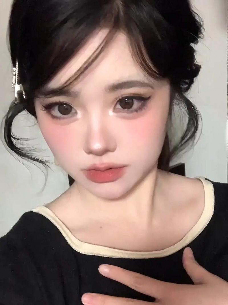 韩妆教程日常化妆淡妆（韩系淡妆步骤教程）-第4张图片-美妆