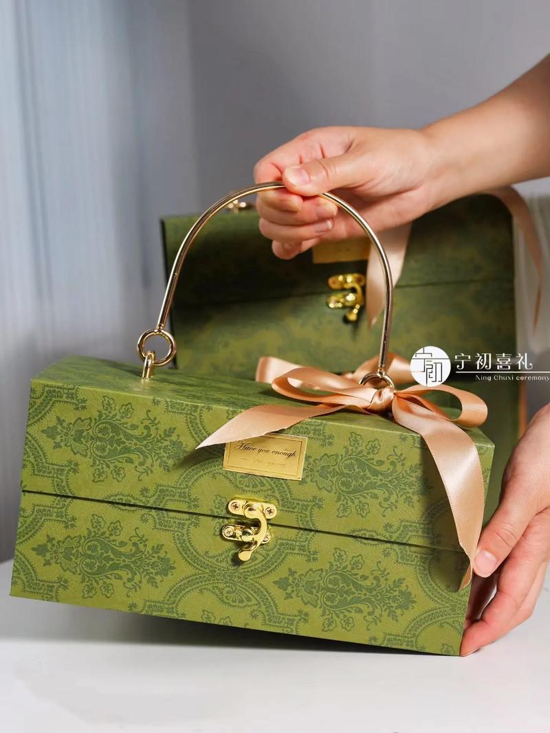 伴娘好用化妆品推荐,伴娘服推荐-第2张图片-美妆 伴娘好用化妆品推荐,伴娘服推荐-第2张图片-美妆