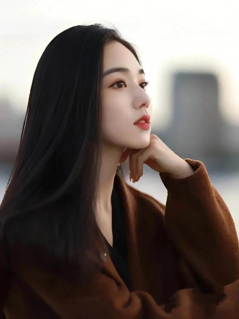 淡妆短发美女化妆教程,单身男女联谊活动-第6张图片-美妆 淡妆短发美女化妆教程,单身男女联谊活动-第6张图片-美妆