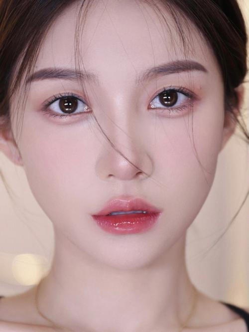 化妆的教程淡妆绿茶,化淡妆的教程视频-第5张图片-美妆 化妆的教程淡妆绿茶,化淡妆的教程视频-第5张图片-美妆