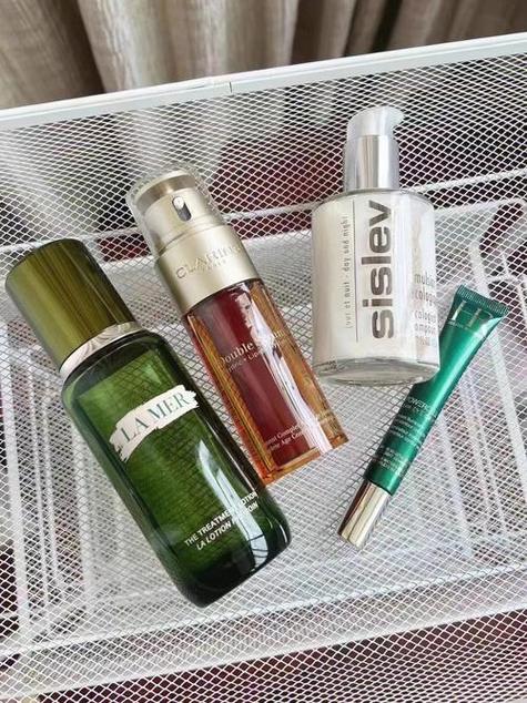 偏黄干皮化妆品推荐女生,适合干皮暗黄的护肤品-第4张图片-美妆 偏黄干皮化妆品推荐女生,适合干皮暗黄的护肤品-第4张图片-美妆