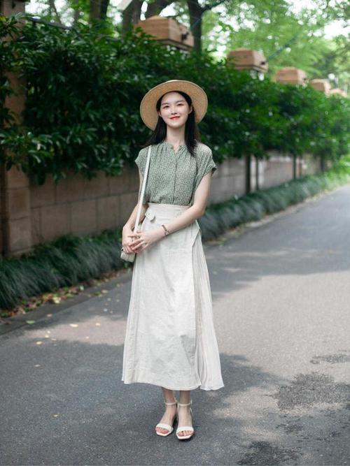 中性骨相化妆新手教程,化妆美学中的骨相分析-第4张图片-美妆