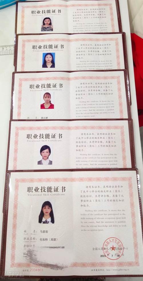 2022化妆教程淡妆(化妆教学视频初学者淡妆)-第1张图片-美妆 2022化妆教程淡妆(化妆教学视频初学者淡妆)-第1张图片-美妆