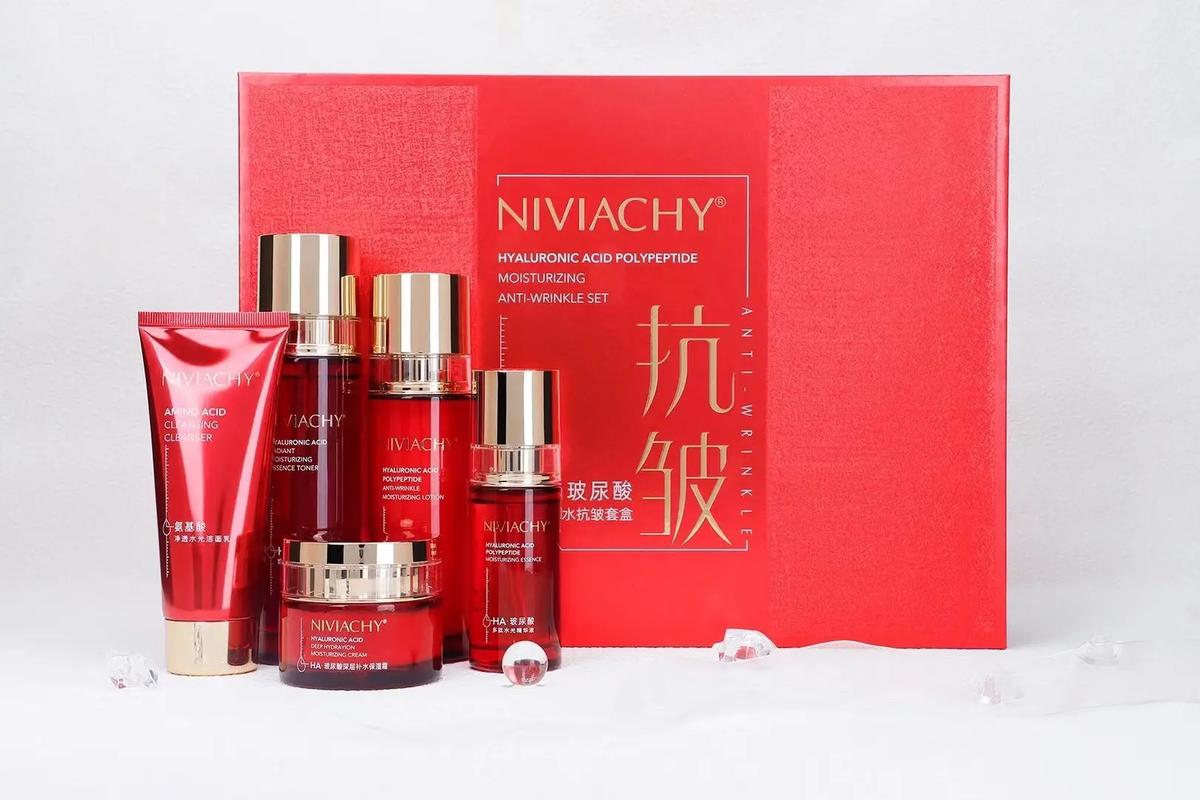 夏天热销的化妆品产品推荐,夏天热销的化妆品产品推荐-第2张图片-美妆
