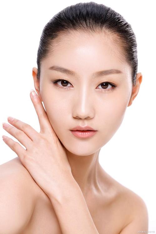 化妆教程淡妆干皮推荐,化淡妆买什么化妆品-第1张图片-美妆 化妆教程淡妆干皮推荐,化淡妆买什么化妆品-第1张图片-美妆