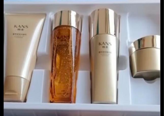 妈妈简单化妆品推荐(适合妈妈化妆品)-第4张图片-美妆 妈妈简单化妆品推荐(适合妈妈化妆品)-第4张图片-美妆