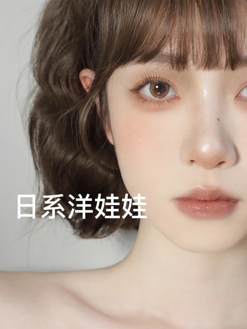圆脸新手化妆教程气质,圆脸化妆技巧-第2张图片-美妆 圆脸新手化妆教程气质,圆脸化妆技巧-第2张图片-美妆