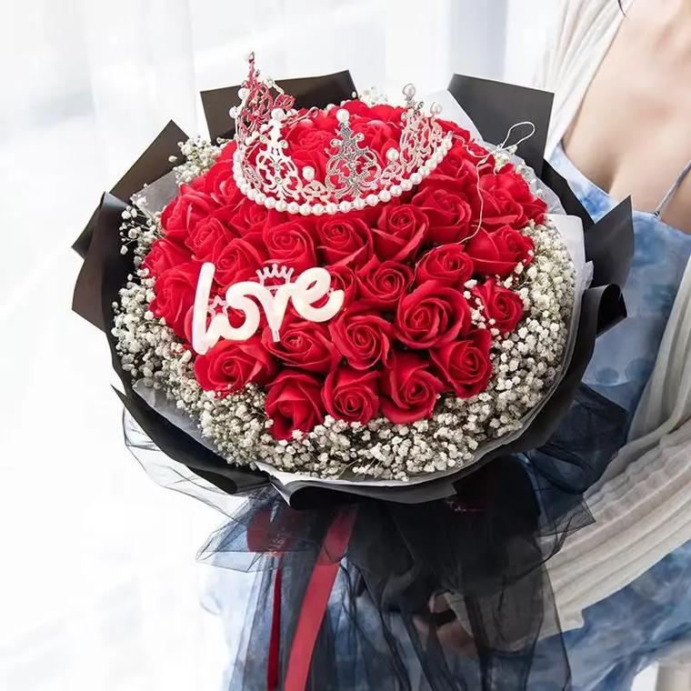 送女方妈妈的化妆品推荐(送女方妈妈什么生日礼物好)-第1张图片-美妆 送女方妈妈的化妆品推荐(送女方妈妈什么生日礼物好)-第1张图片-美妆