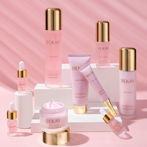 日常淡妆教程化妆品(日常淡妆怎么化)-第8张图片-美妆 日常淡妆教程化妆品(日常淡妆怎么化)-第8张图片-美妆