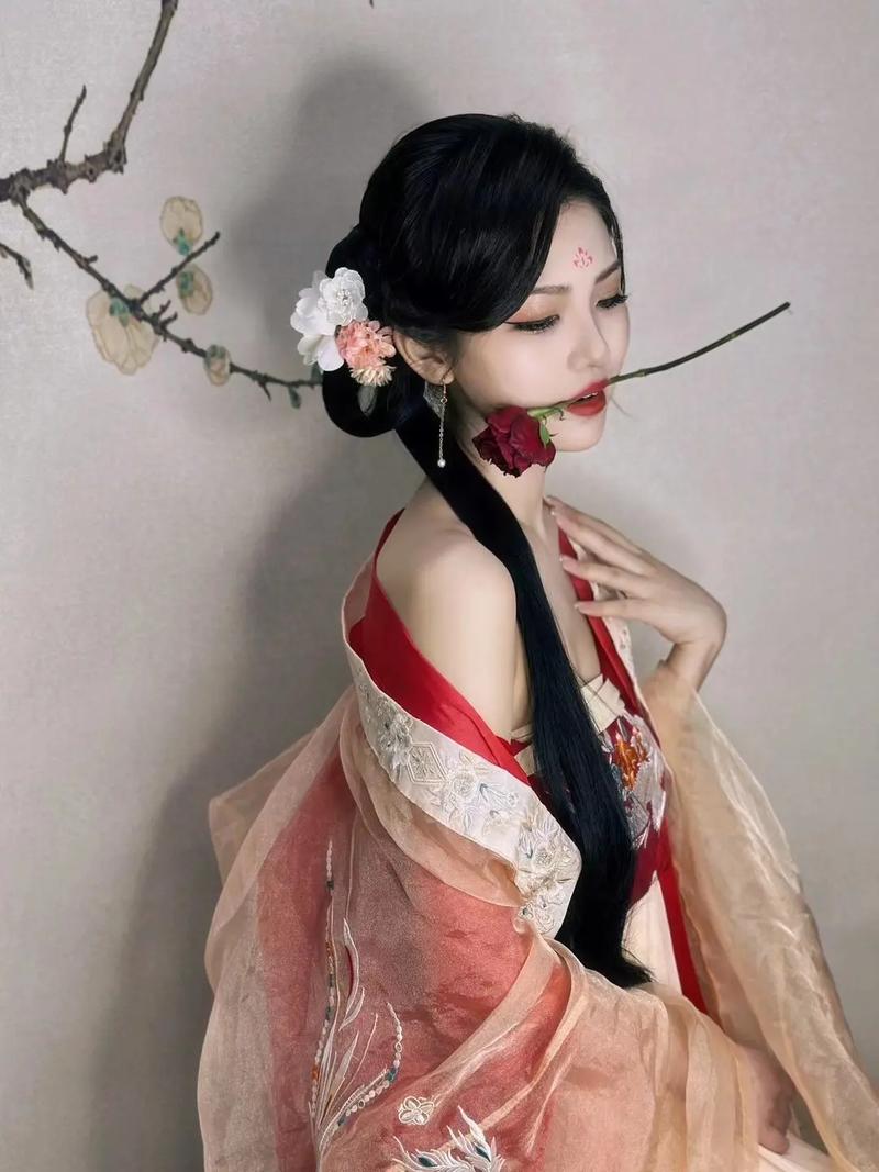 汉服化妆新手教程（汉服化妆步骤）-第4张图片-美妆