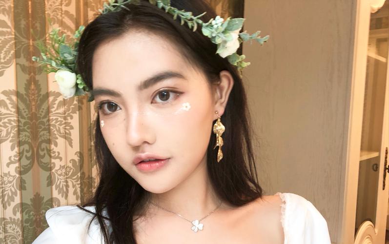全脸妆容化妆品推荐女(化妆全脸图素描)-第1张图片-美妆 全脸妆容化妆品推荐女(化妆全脸图素描)-第1张图片-美妆