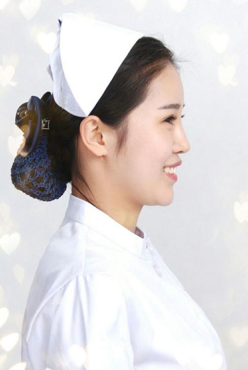 护士淡妆化妆教程（护士淡妆化妆教程图解）-第3张图片-美妆