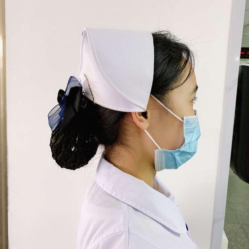 护士淡妆化妆教程（护士淡妆化妆教程图解）-第5张图片-美妆