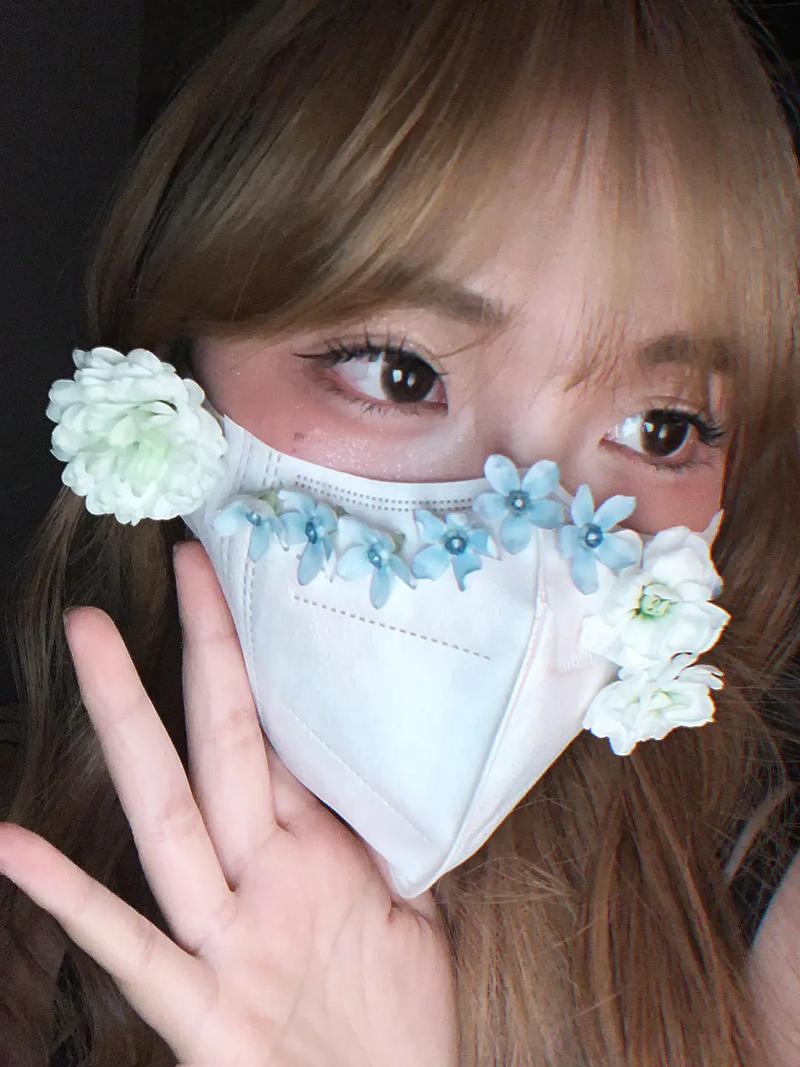 淡妆口罩化妆教程,口罩妆容-第4张图片-美妆 淡妆口罩化妆教程,口罩妆容-第4张图片-美妆