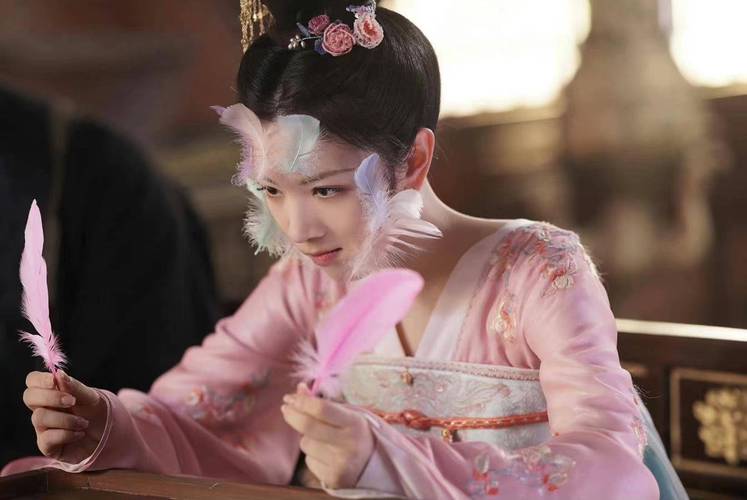 新手校花化妆教程(校花脸型)-第6张图片-美妆 新手校花化妆教程(校花脸型)-第6张图片-美妆