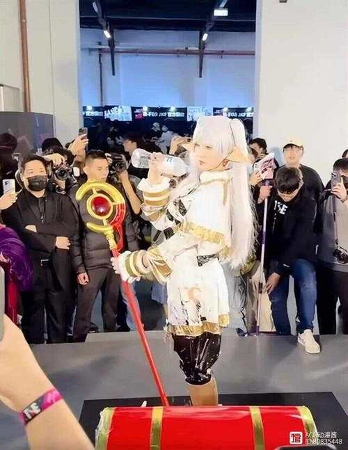 新手coser化妆教程男,男生cos女装化妆方法-第2张图片-美妆 新手coser化妆教程男,男生cos女装化妆方法-第2张图片-美妆