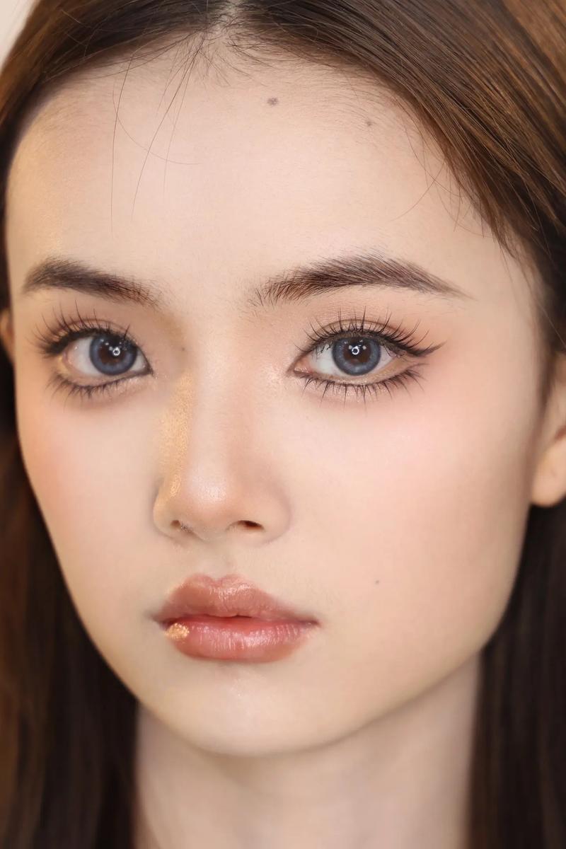 化妆长脸新手教程女(长脸型化妆技巧)-第2张图片-美妆 化妆长脸新手教程女(长脸型化妆技巧)-第2张图片-美妆