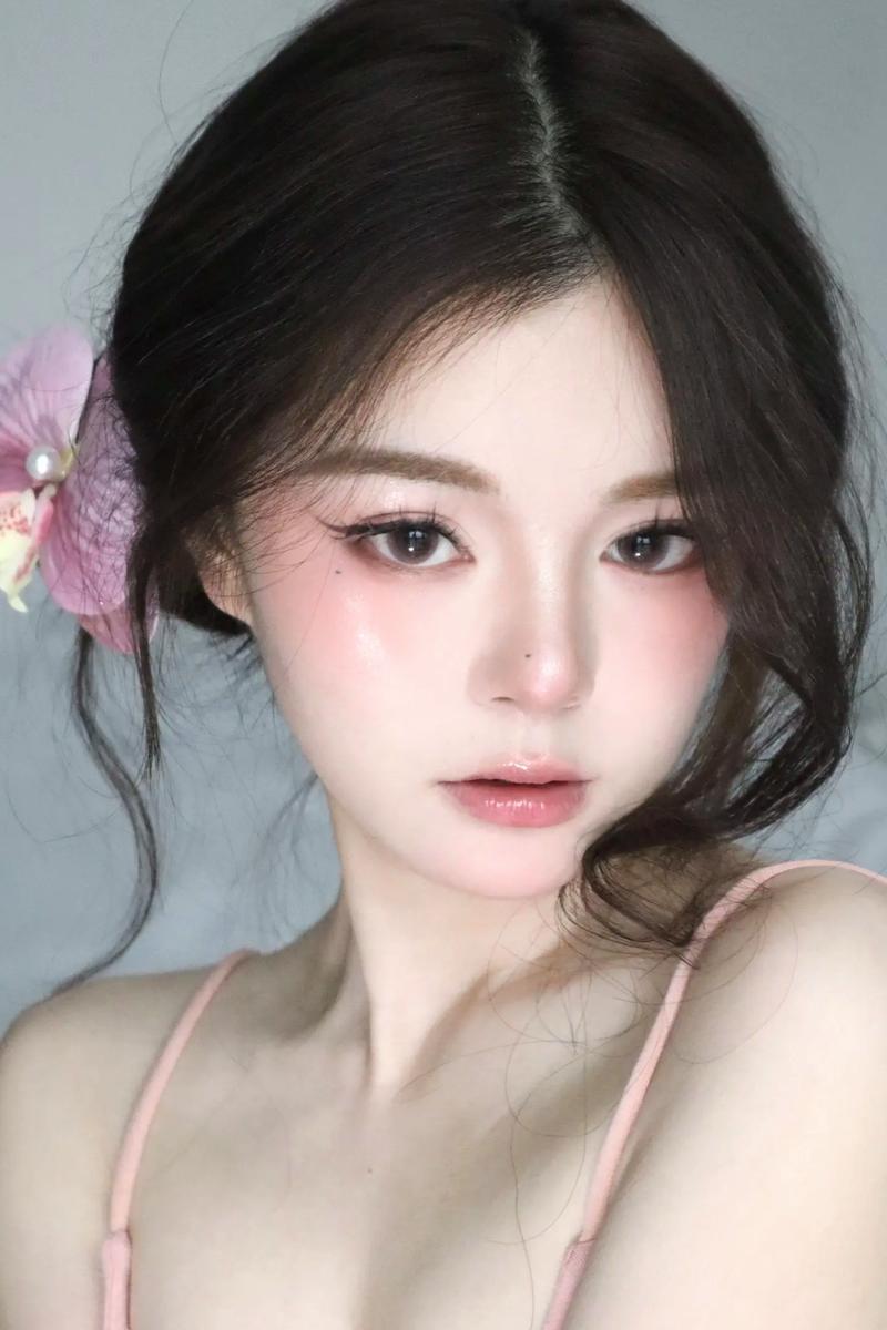 真实淡妆教程日常化妆,日常淡妆步骤视频-第2张图片-美妆