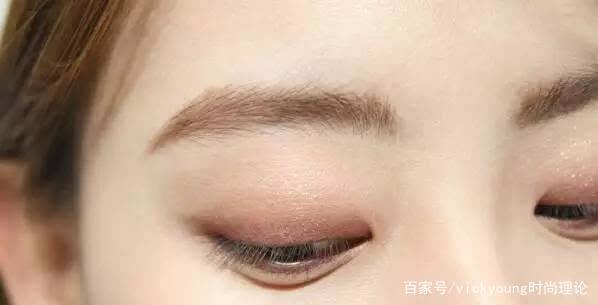 新手小白大眼化妆教程(大眼妆化妆教程)-第6张图片-美妆 新手小白大眼化妆教程(大眼妆化妆教程)-第6张图片-美妆