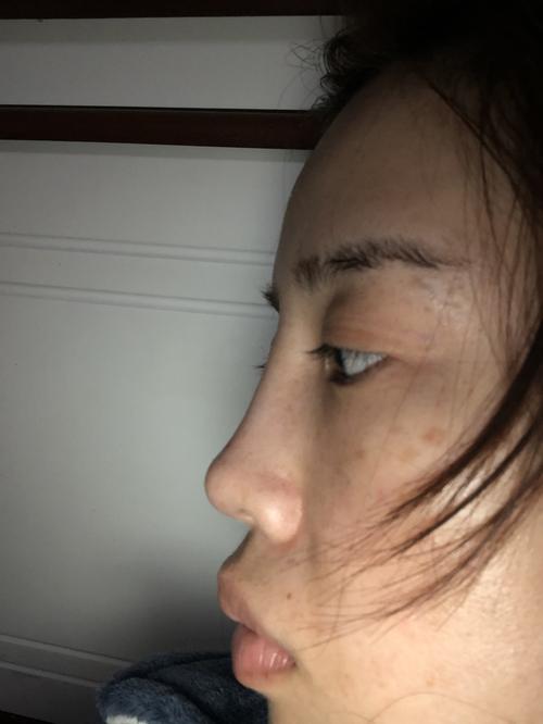新手化妆入门教程山根(怎么化妆让山根变高)-第4张图片-美妆 新手化妆入门教程山根(怎么化妆让山根变高)-第4张图片-美妆