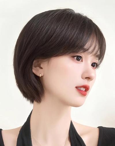 短发刘海发型淡妆化妆教程(短发的刘海应该怎么扎更显得时尚好看)-第1张图片-美妆 短发刘海发型淡妆化妆教程(短发的刘海应该怎么扎更显得时尚好看)-第1张图片-美妆