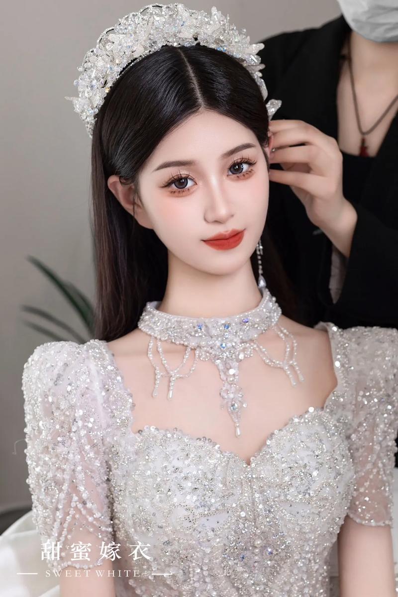 婚礼全套化妆品推荐女士(婚礼全套化妆品推荐女士用)-第6张图片-美妆 婚礼全套化妆品推荐女士(婚礼全套化妆品推荐女士用)-第6张图片-美妆