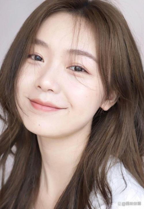 帅气女生化妆教程淡妆,帅气女生化妆教程淡妆-第5张图片-美妆