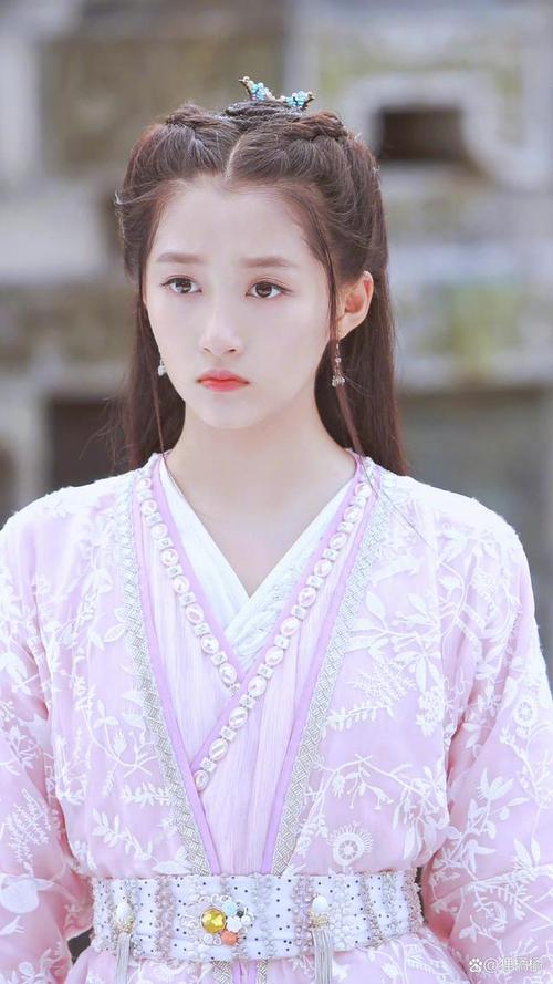 很丑的化妆师推荐男生化妆品,化妆丑女-第5张图片-美妆 很丑的化妆师推荐男生化妆品,化妆丑女-第5张图片-美妆
