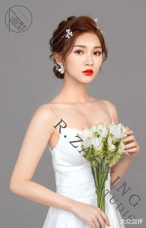 新手化妆鹅蛋脸教程,鹅蛋脸画什么妆好看-第2张图片-美妆 新手化妆鹅蛋脸教程,鹅蛋脸画什么妆好看-第2张图片-美妆