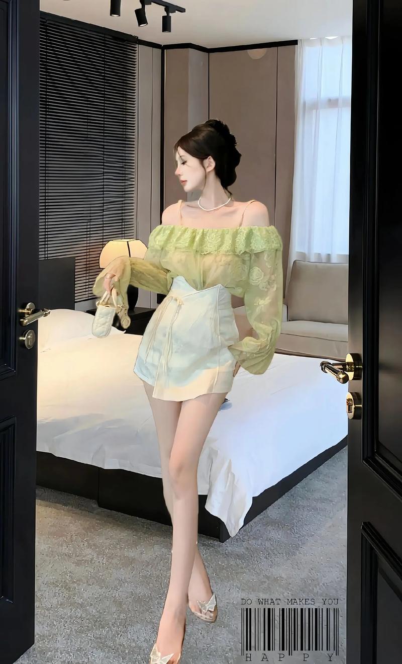 纯欲装化妆品推荐,纯欲妆步骤-第3张图片-美妆 纯欲装化妆品推荐,纯欲妆步骤-第3张图片-美妆