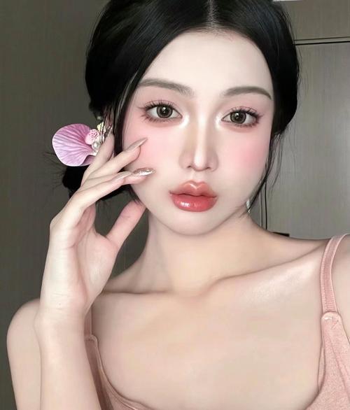 纯欲装化妆品推荐,纯欲妆步骤-第8张图片-美妆 纯欲装化妆品推荐,纯欲妆步骤-第8张图片-美妆