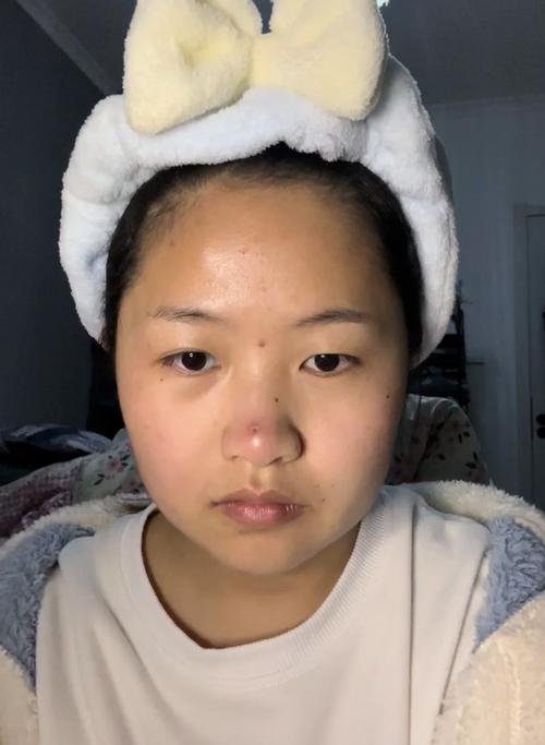椭圆脸化妆教程淡妆女士,椭圆脸化妆教程淡妆女士怎么画-第5张图片-美妆 椭圆脸化妆教程淡妆女士,椭圆脸化妆教程淡妆女士怎么画-第5张图片-美妆