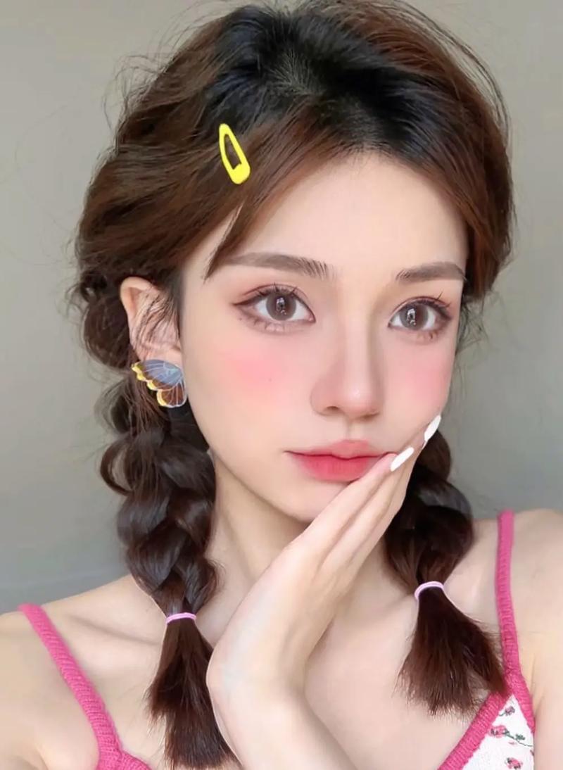 化妆教程新手约会（化妆新手化妆步骤视频教程）-第2张图片-美妆