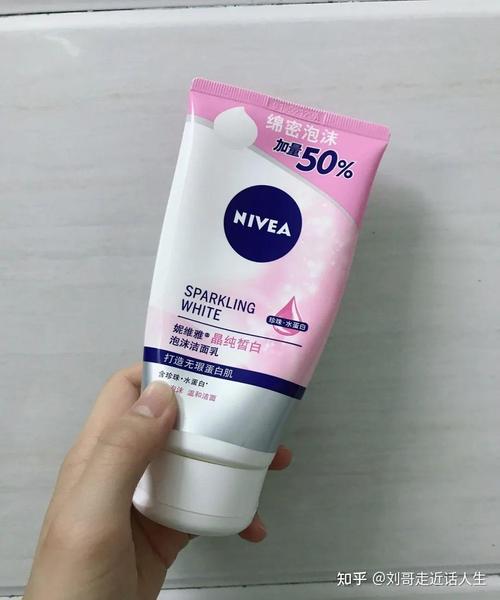 男生夏天旅行化妆品推荐,夏季旅游必备物品清单男生-第4张图片-美妆