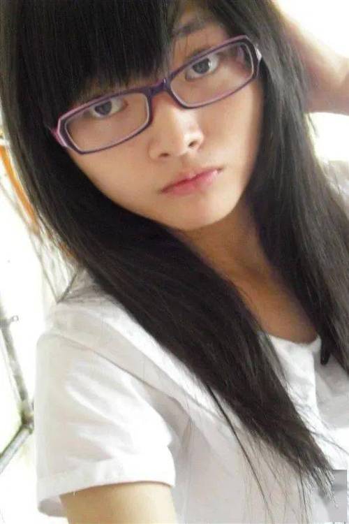 微胖女孩淡妆化妆教程（胖女孩化妆初学者步骤视频）