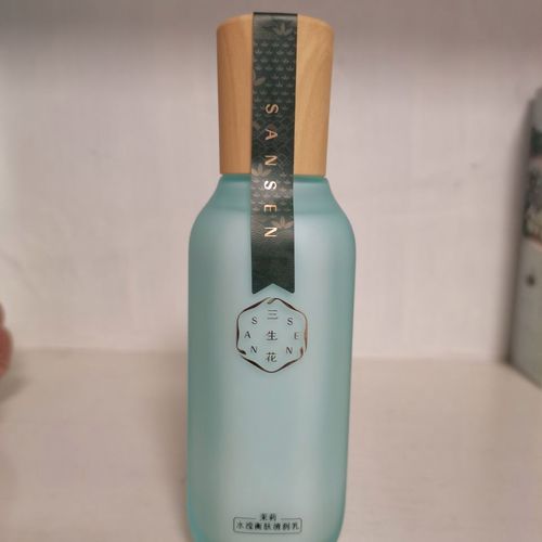 化妆品套盒护肤品搭配推荐,化妆品套盒正确使用顺序-第4张图片-美妆