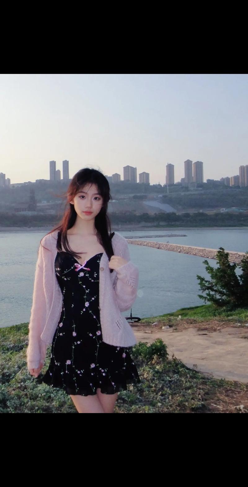 新手化妆甜妹教程(新手化妆甜妹教程图片)-第5张图片-美妆 新手化妆甜妹教程(新手化妆甜妹教程图片)-第5张图片-美妆