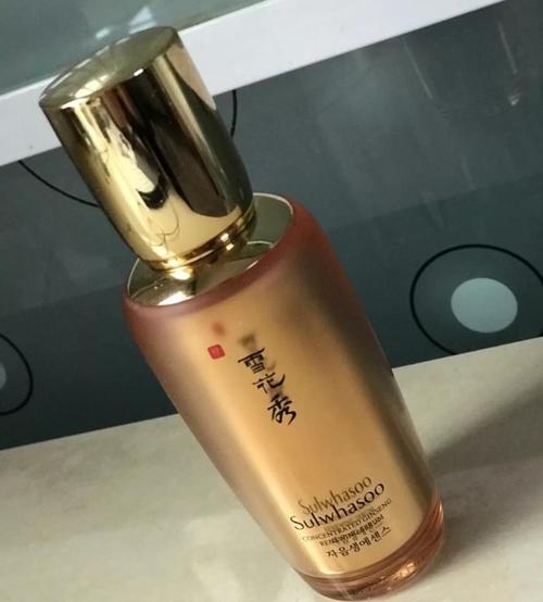 增白去皱补水化妆品推荐(增白护肤)-第3张图片-美妆 增白去皱补水化妆品推荐(增白护肤)-第3张图片-美妆