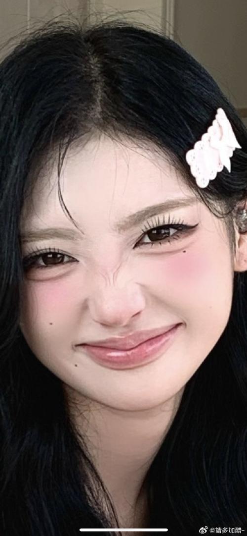 淡颜新手化妆教程(淡妆化妆教程)-第2张图片-美妆 淡颜新手化妆教程(淡妆化妆教程)-第2张图片-美妆