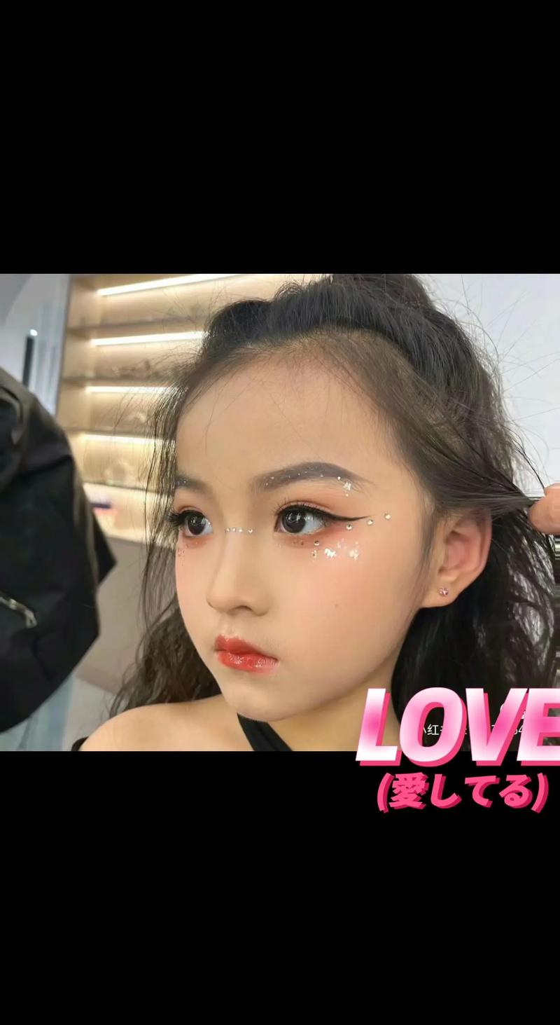 化妆教程详细淡妆,化妆教程详细淡妆视频-第4张图片-美妆 化妆教程详细淡妆,化妆教程详细淡妆视频-第4张图片-美妆