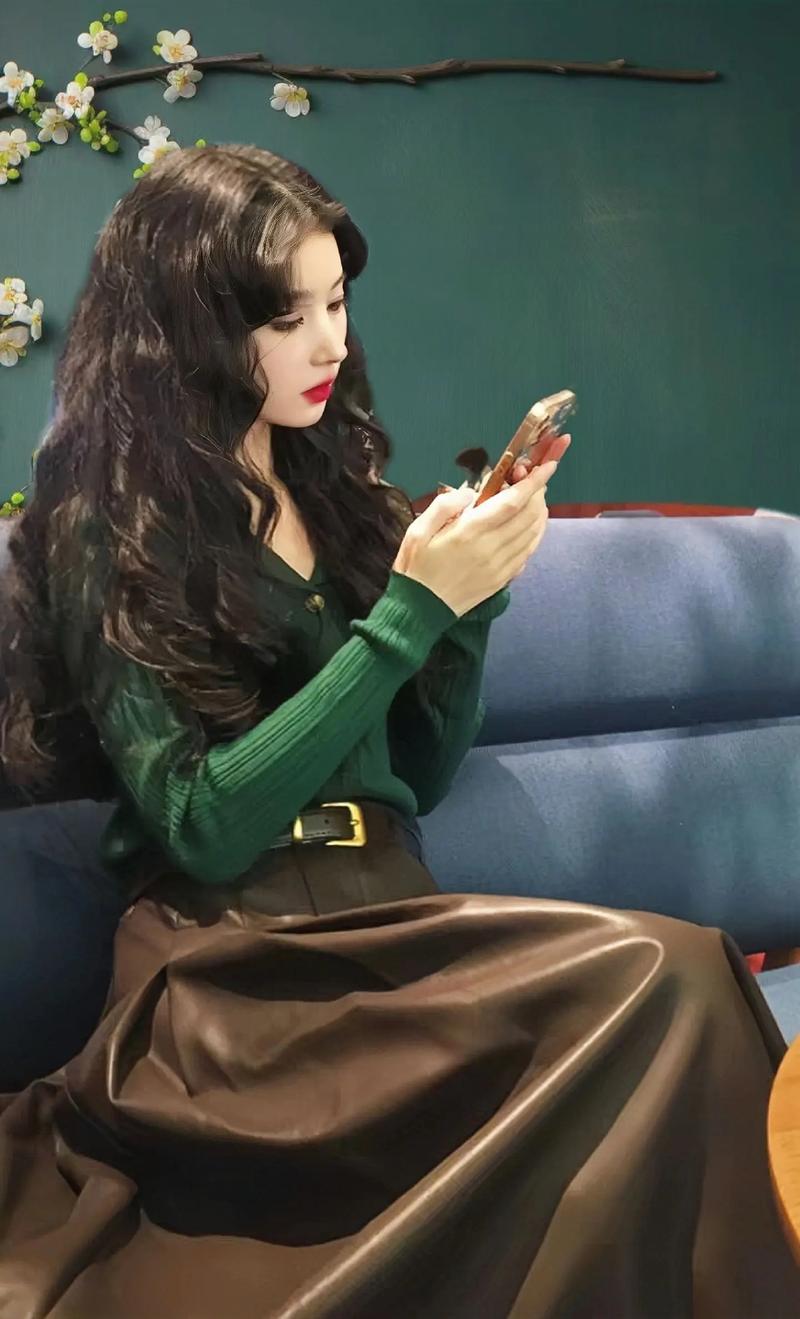 港风淡妆教程日常化妆,港风怎么化妆-第5张图片-美妆 港风淡妆教程日常化妆,港风怎么化妆-第5张图片-美妆