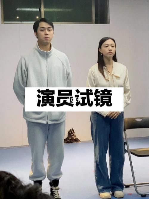 试镜淡妆化妆教程,试镜要化妆吗-第3张图片-美妆 试镜淡妆化妆教程,试镜要化妆吗-第3张图片-美妆